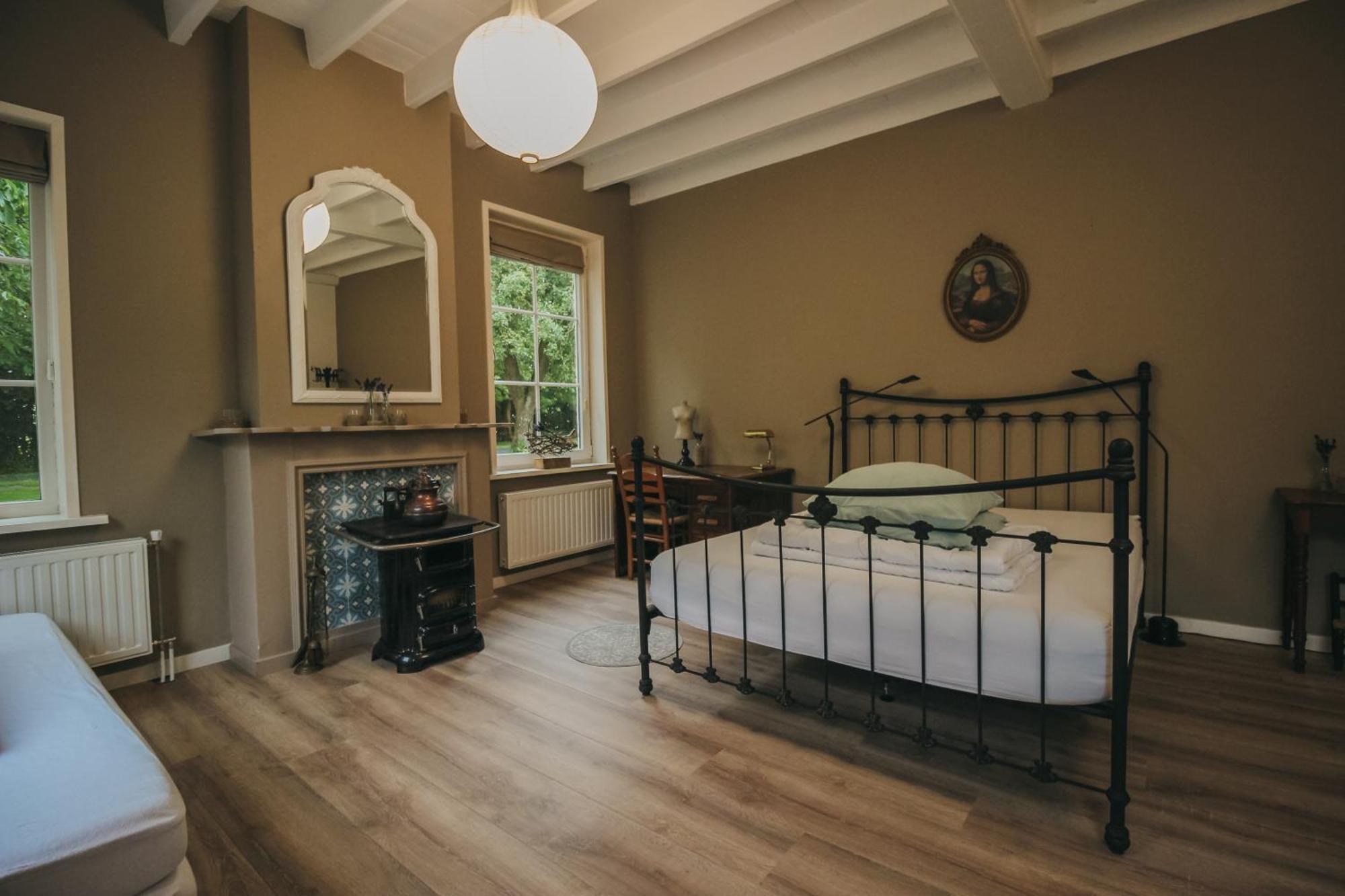 Authentieke Boerderij Woning Villa เรตรองเชอเมนต์ ภายนอก รูปภาพ
